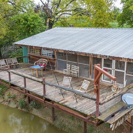 Moon River Ranch Satin Exterior photo